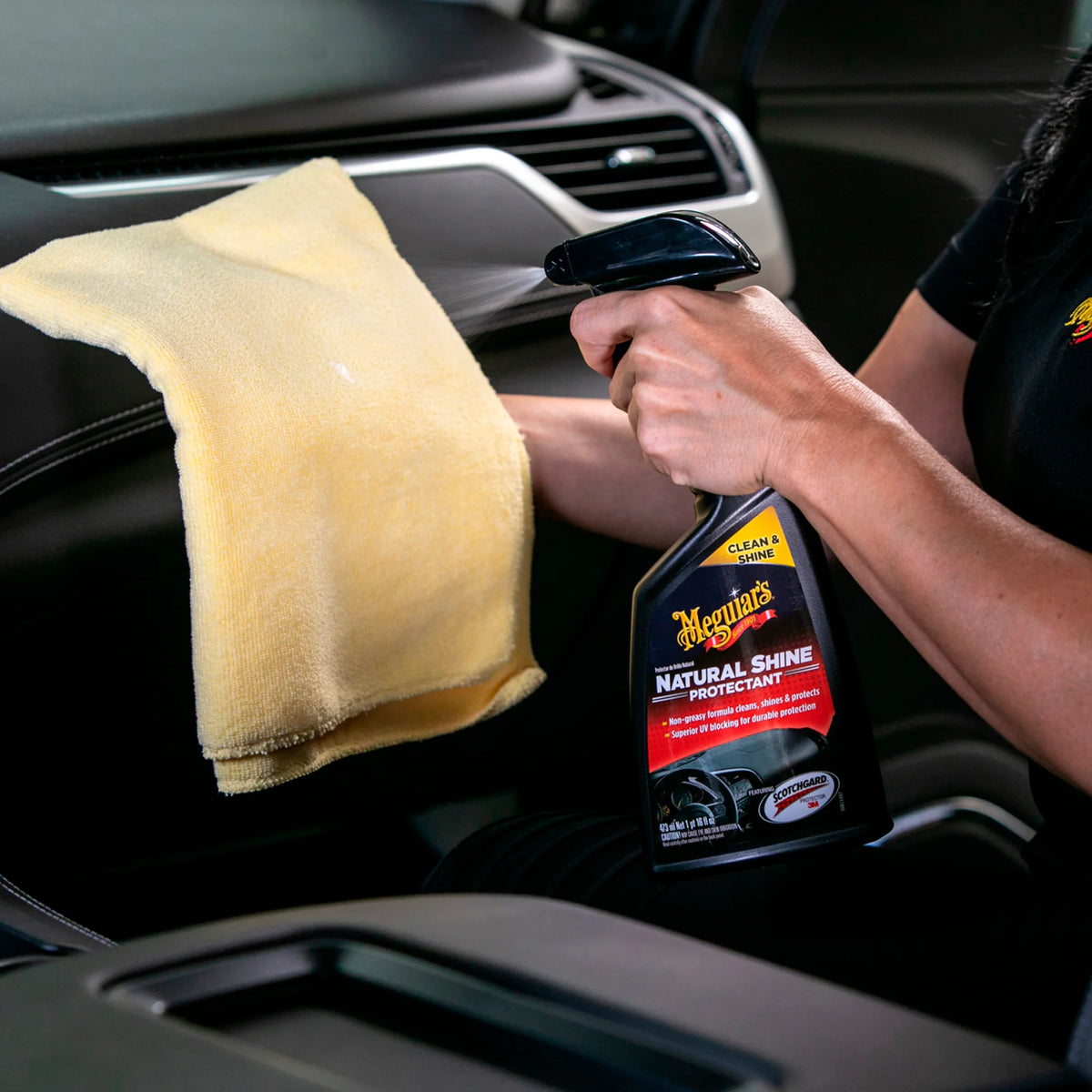 MEGUIAR'S NATURAL SHINE VINYL & PROTECTANT 473ML